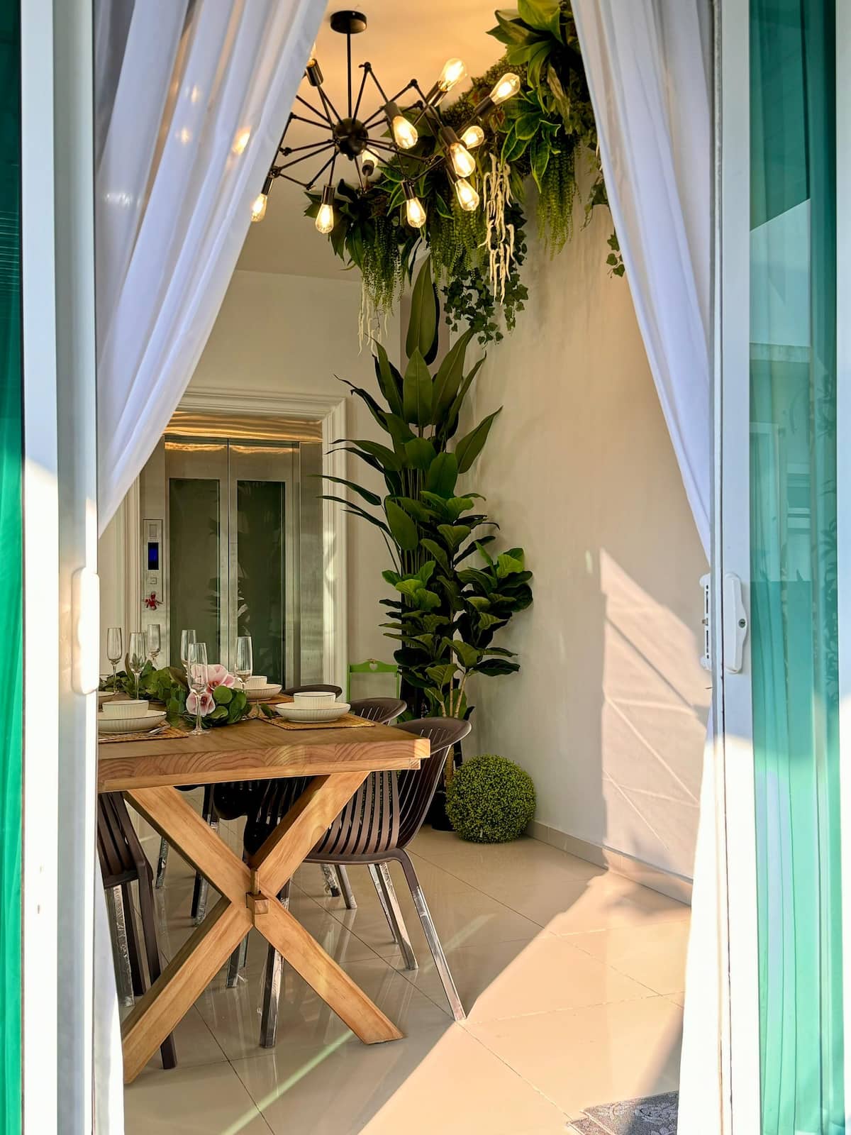 3-Storey Luxury House · June's — photo 17 of 66