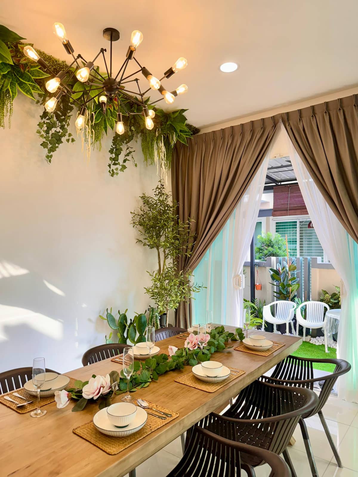 3-Storey Luxury House · June's — photo 6 of 66