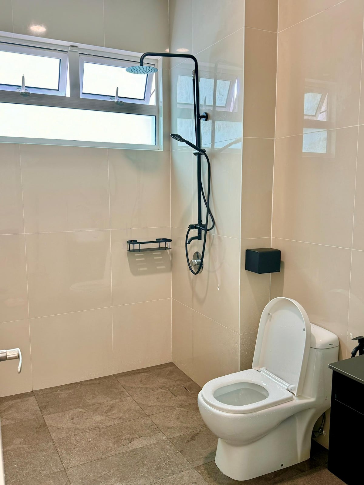 3-Storey Luxury House · June's — photo 66 of 66