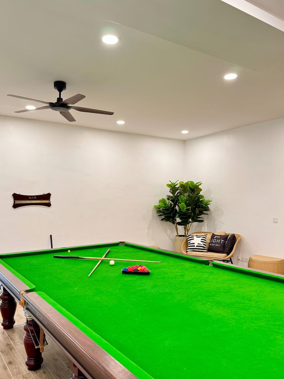 3-Storey Luxury House · June's — photo 30 of 51