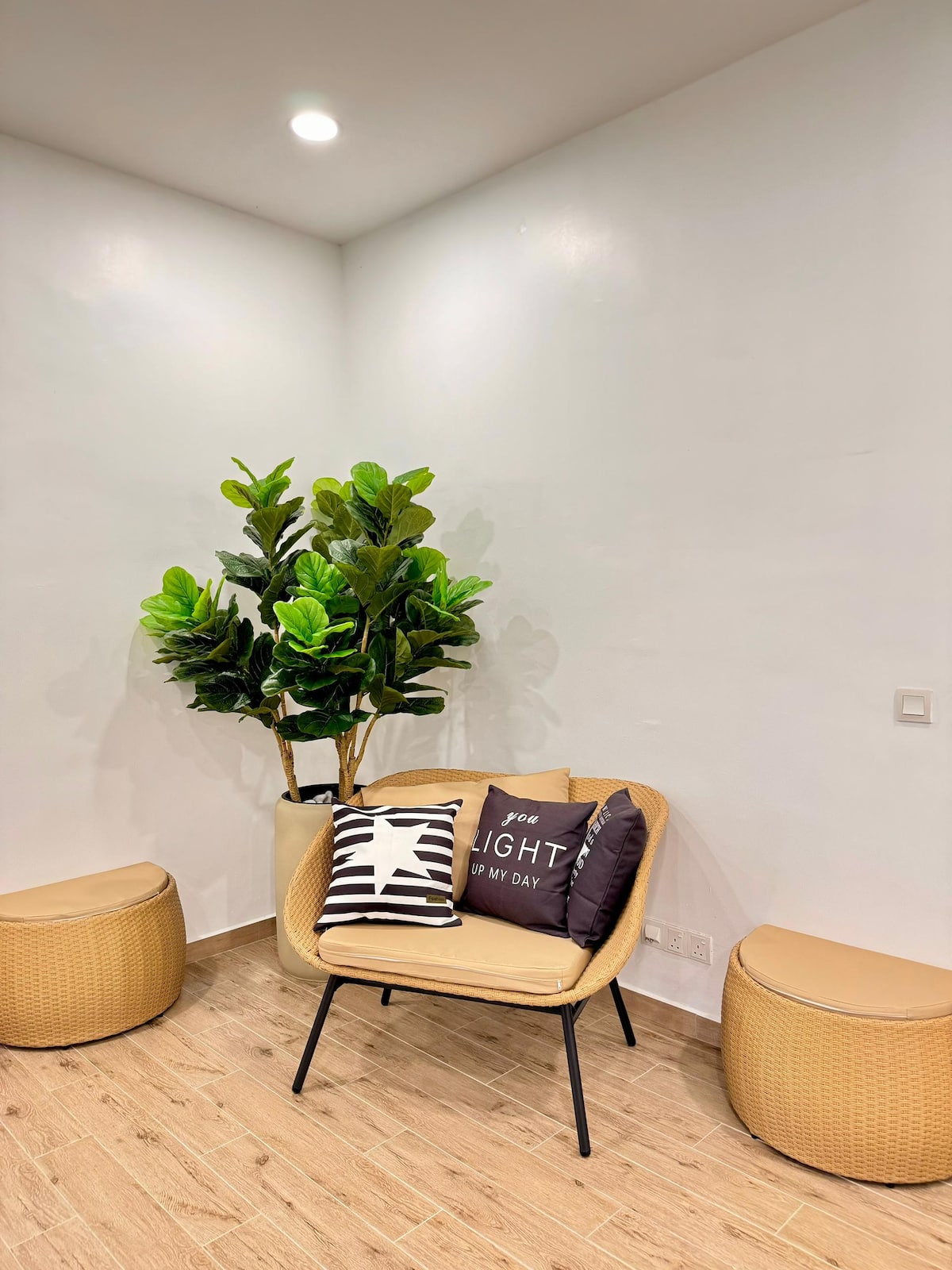 3-Storey Luxury House · June's — photo 33 of 51