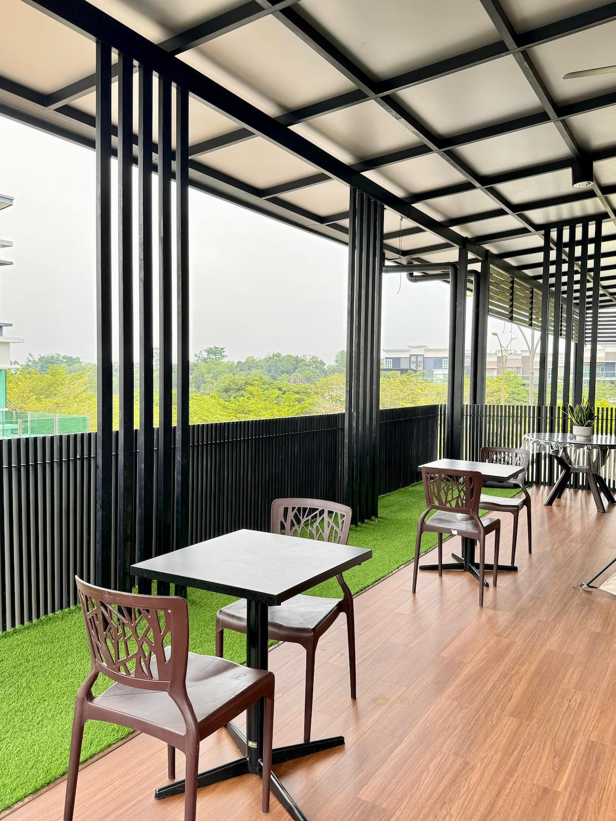 3-Storey Luxury House · June's — photo 39 of 51