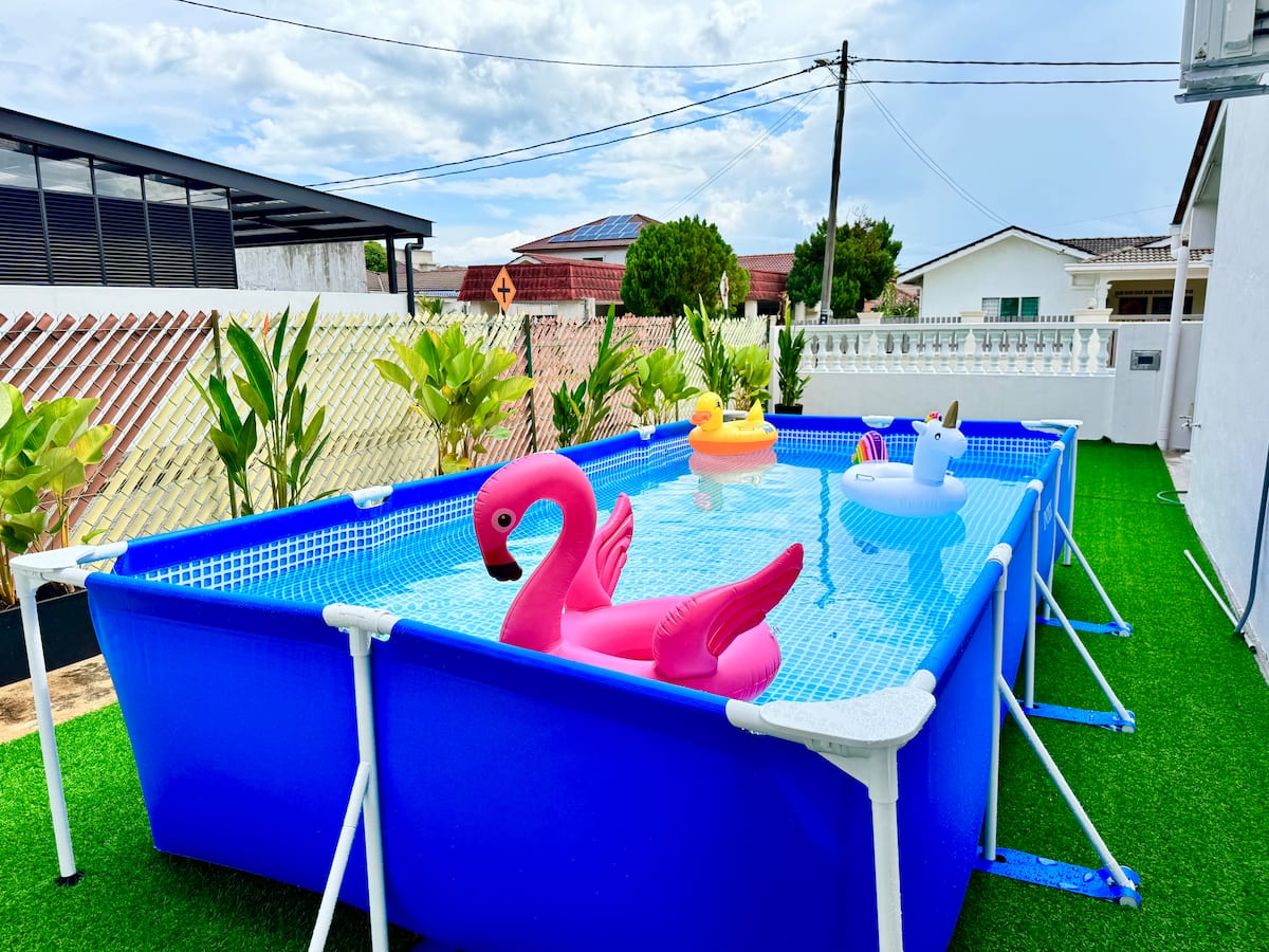 Cozy Vacation House · Pool — photo 5 of 41