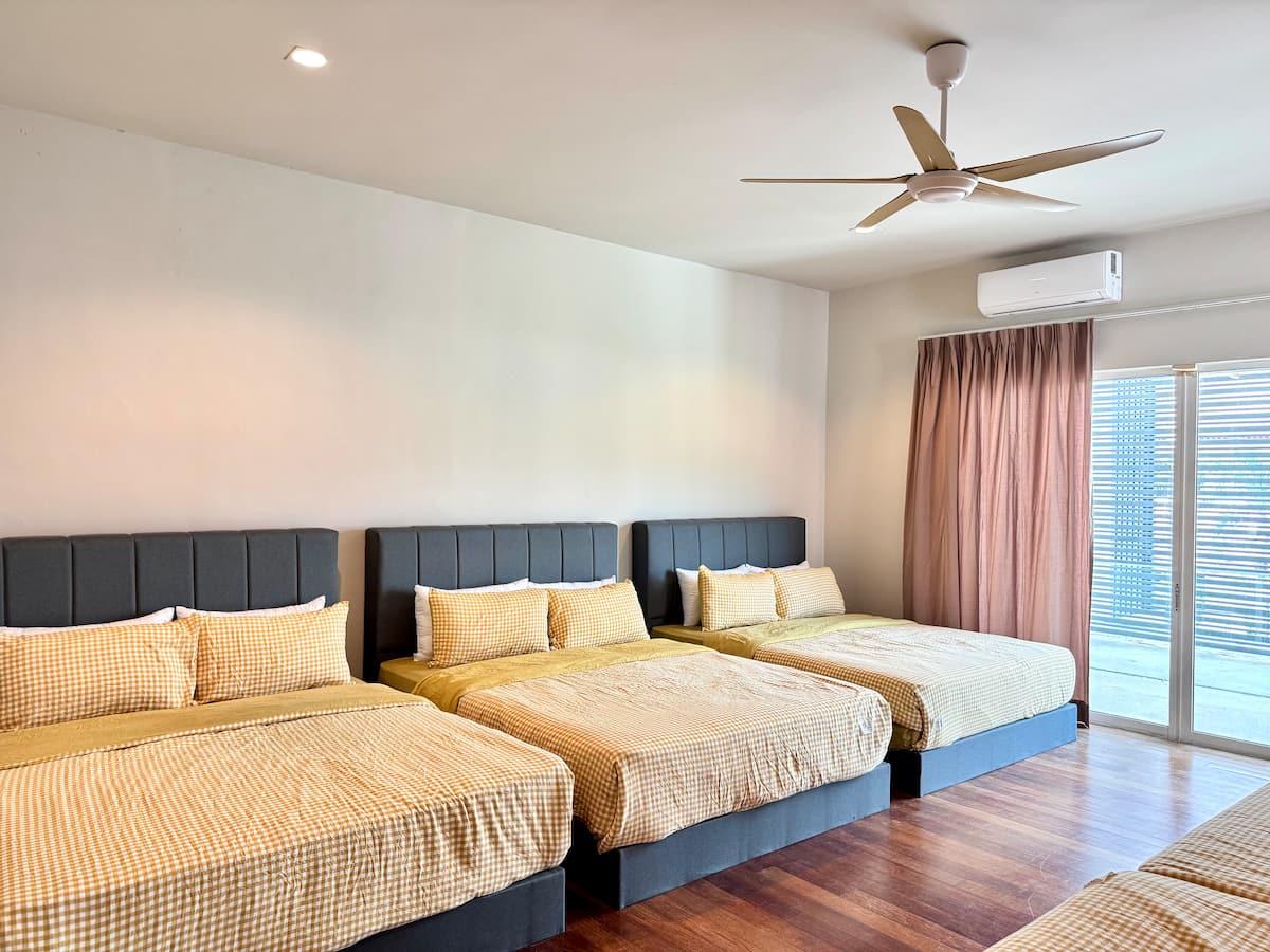 Event & Party House · 30 pax Pool — photo 16 of 26